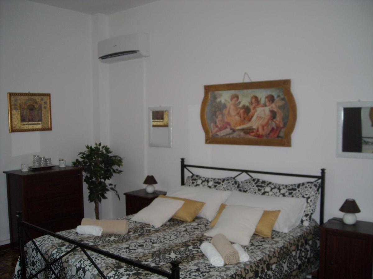 Giovannixxlll B&B Катанія Екстер'єр фото