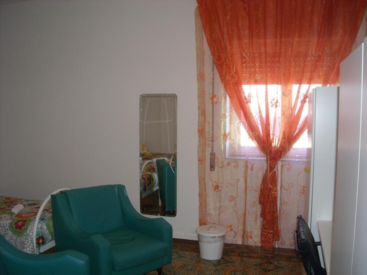 Giovannixxlll B&B Катанія Екстер'єр фото